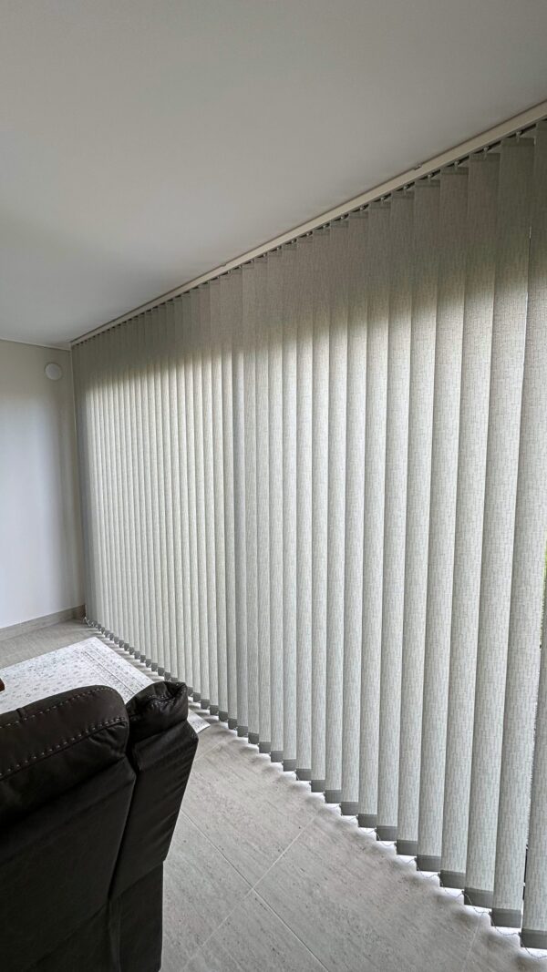 Cortinas Vertical Rustica Gris - Imagen 5