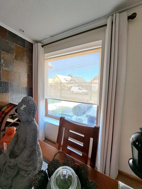 Roller Screen Beige 5% + Cortinas - Imagen 2