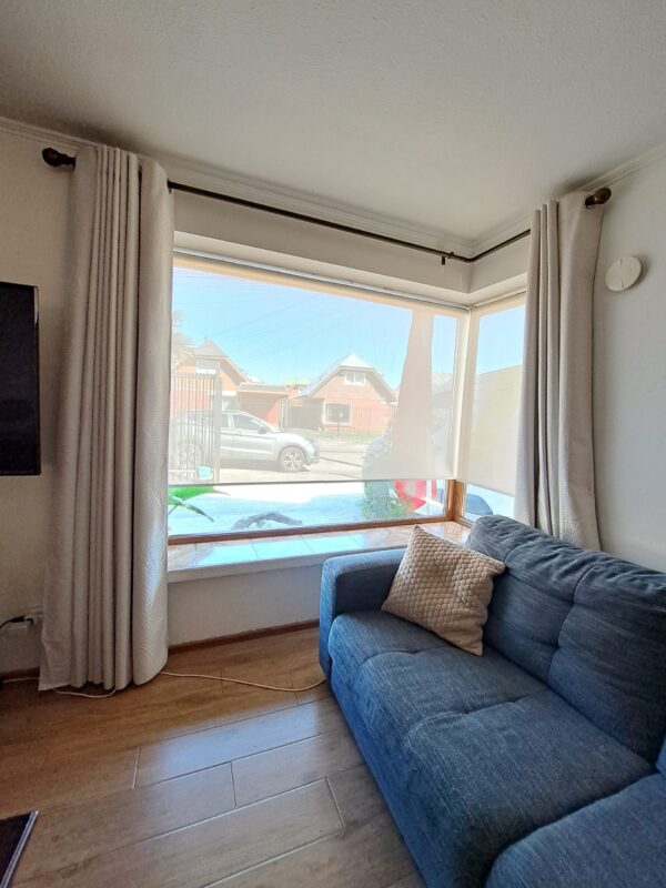Roller Screen Beige 5% + Cortinas