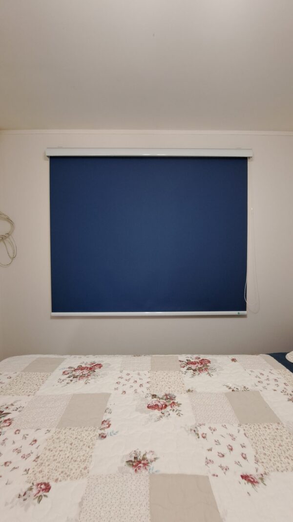 Roller Doble - Blackout Azul y Screen Blanco 5% Con Cenefa - Imagen 2