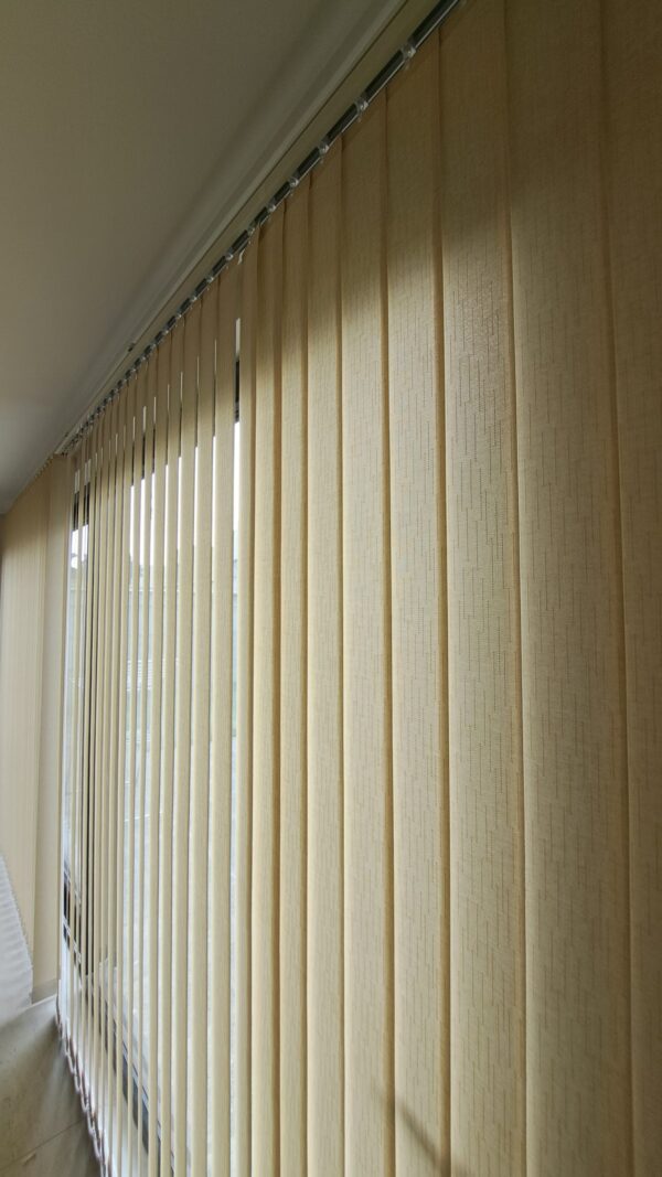 Cortinas Vertical Rustica Beige - Imagen 3
