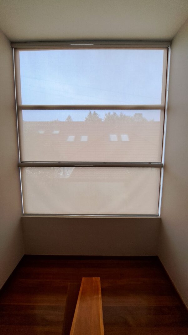 Roller Screen Beige 5% - Imagen 2