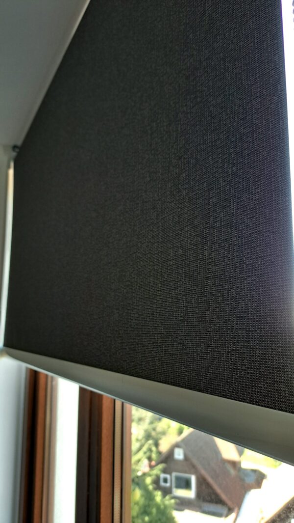 Roller Blackout Gris Oscuro - Imagen 3