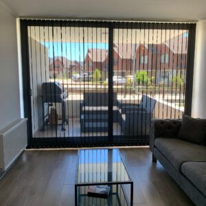Cortina Vertical Screen 5% Negro