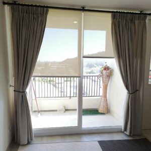 Roller Screen Beige 5% + Cortinas