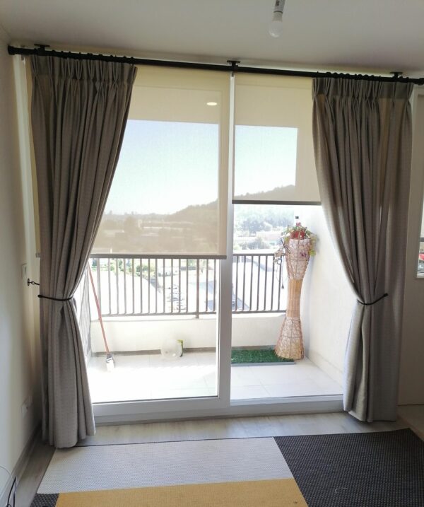 Roller Screen Beige 5% + Cortinas