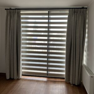 Roller Duo Blackout Luxor Cream Con Cortina Blackout