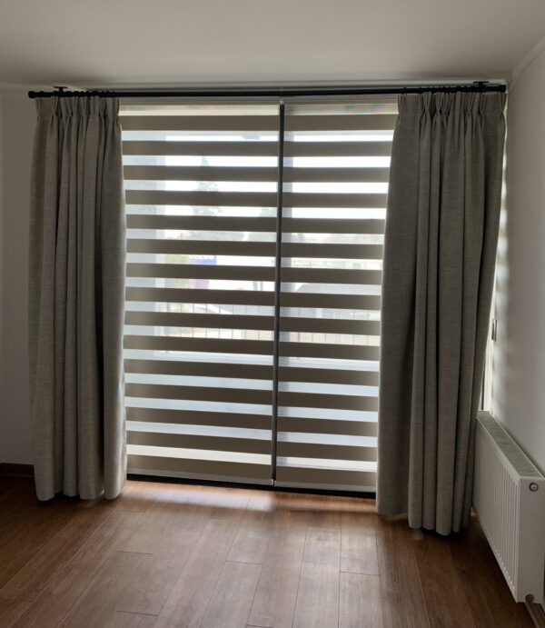 Roller Duo Blackout Luxor Cream Con Cortina Blackout