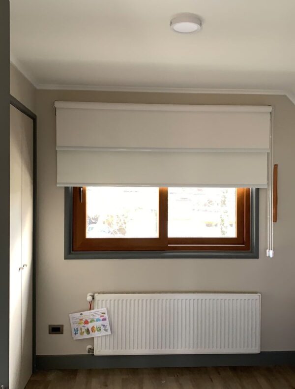 Roller Doble - Blackout Blanco Hueso Y Screen Blanco 5% (Invertido)
