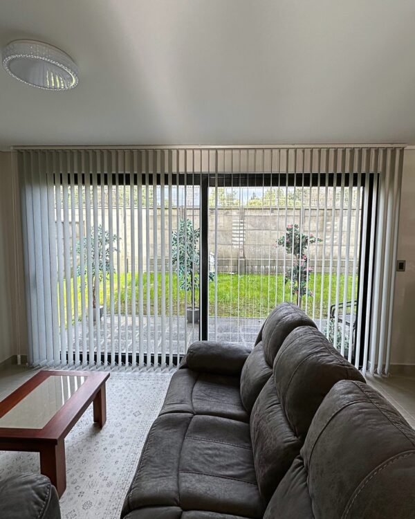 Cortinas Vertical Rustica Gris - Imagen 4
